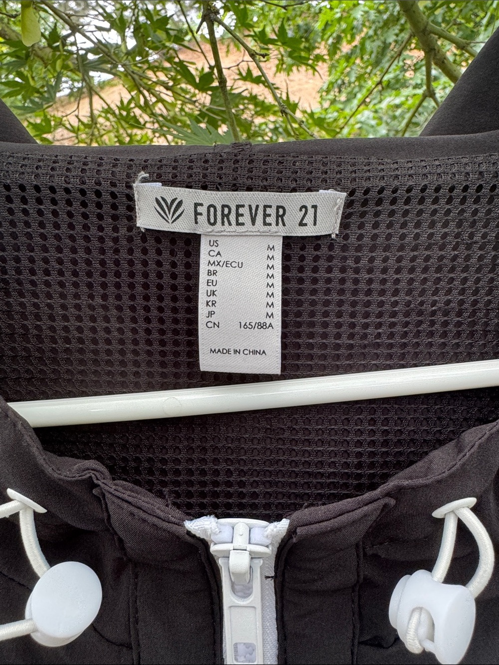 Forever 21 Black Cropped Hooded Bomber Jacket with White Trim and front pocket - Picture 2 of 8
